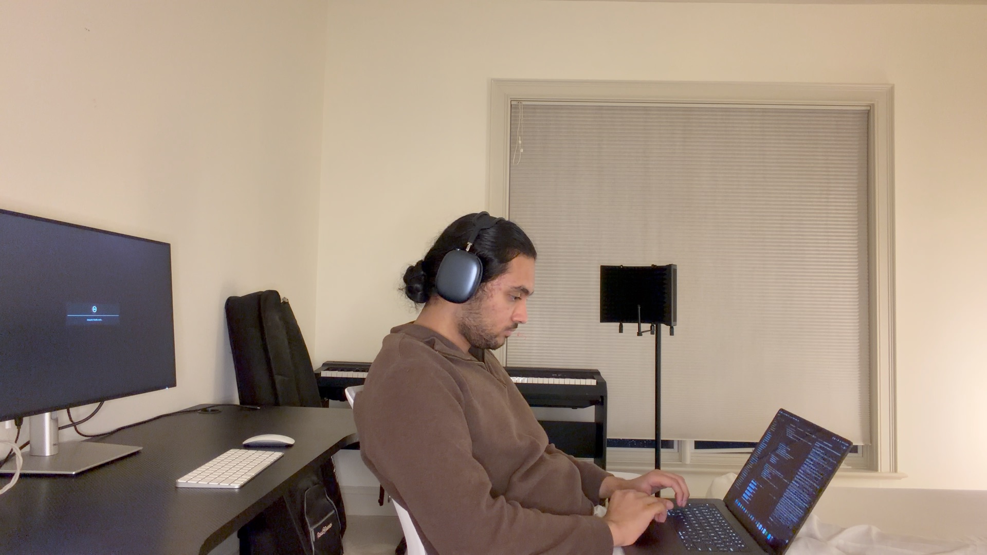 Gunek Singh working on AI company